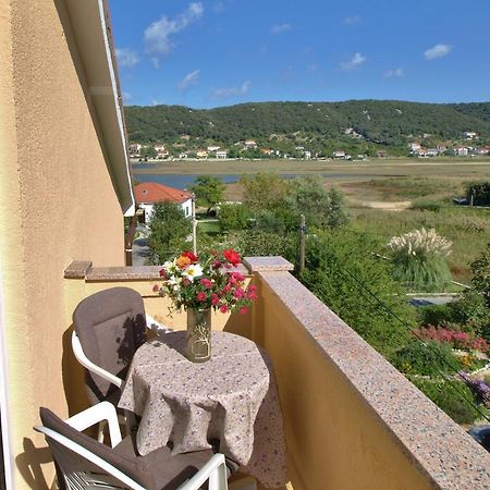 Jaska Anica Apartments Supetarska Draga Exteriör bild