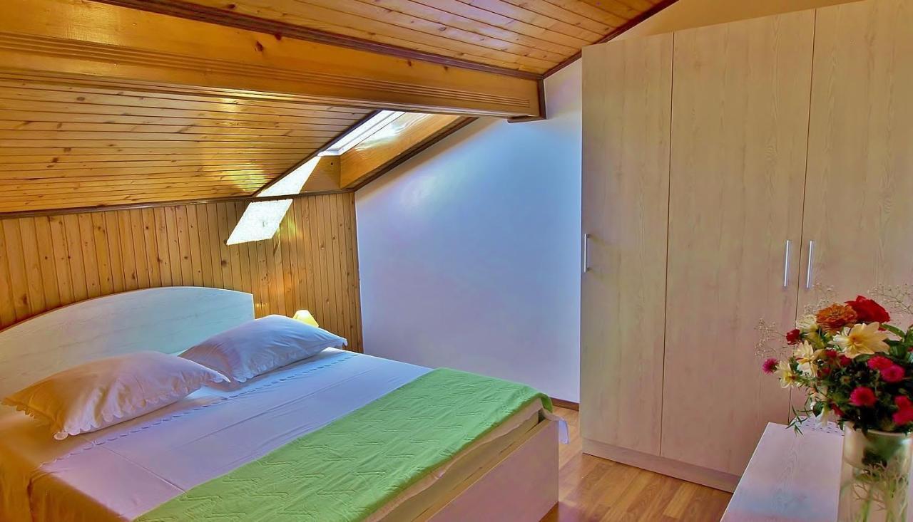 Jaska Anica Apartments Supetarska Draga Exteriör bild